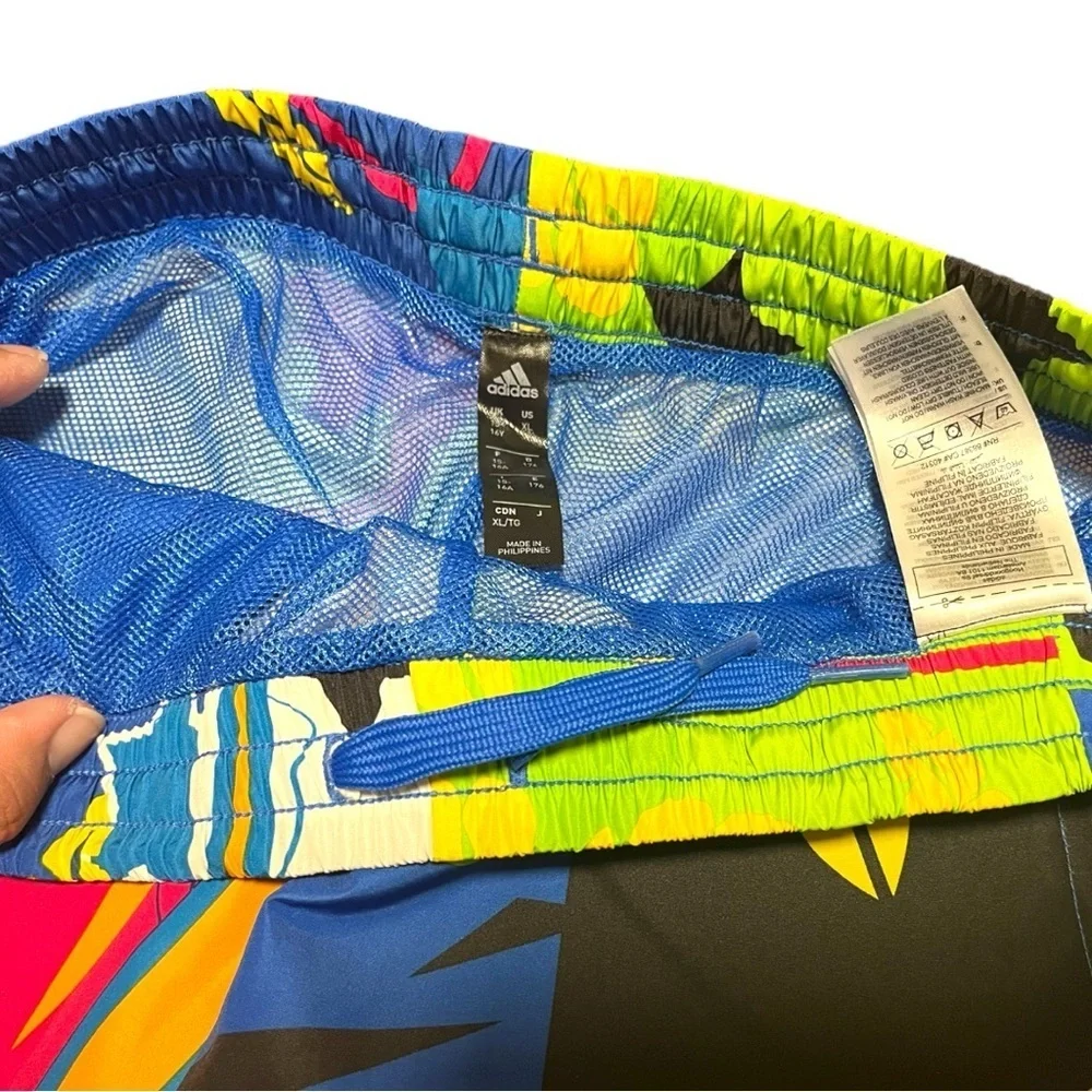 New With Tag Adidas X Lego Vidiyo Tracksuit Youth/Kids
Training Set Boys/Unisex - Picture 16 of 16